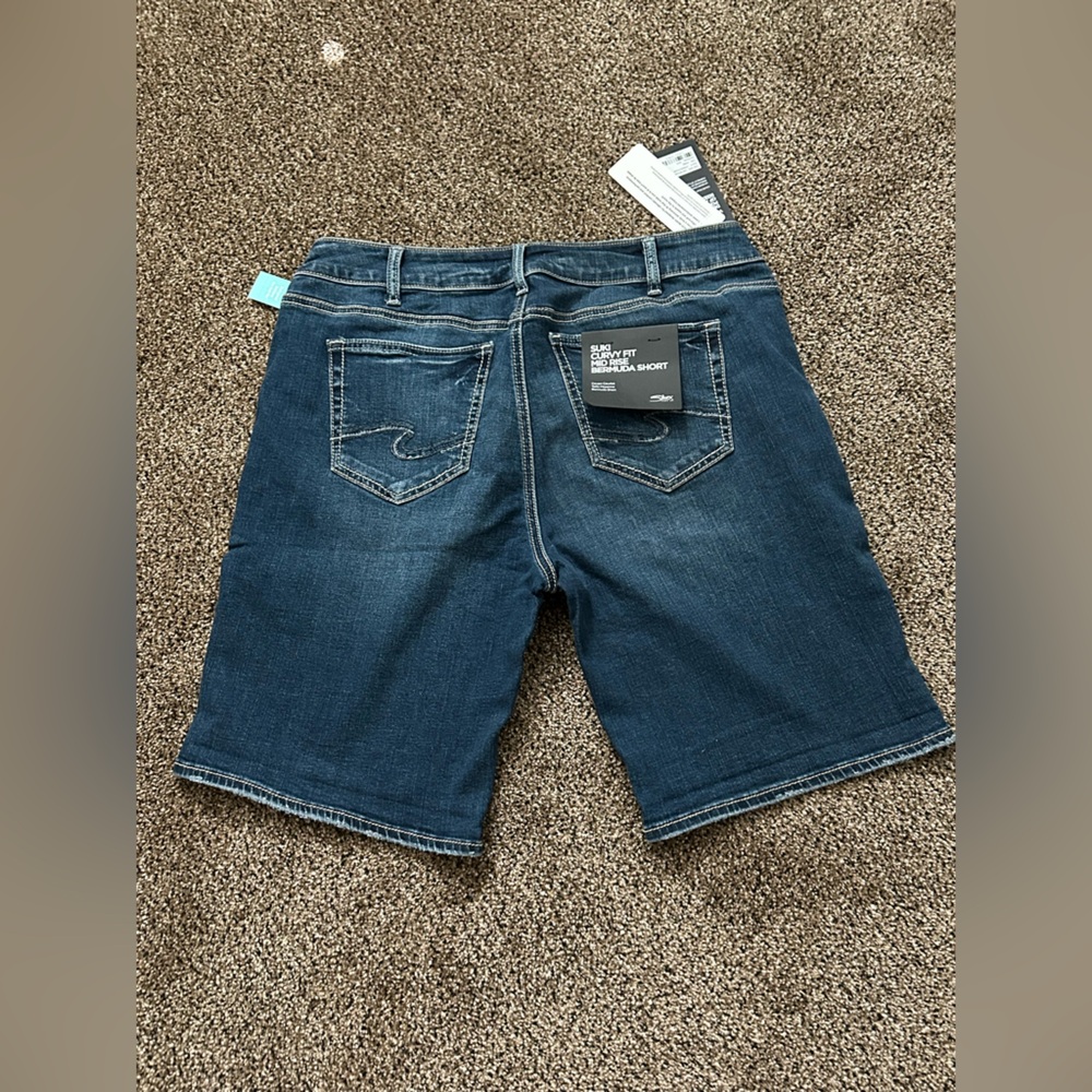 Silver Jeans Co. Suki Curvy Fit Mid Rise Bermuda Short Sz 34/9 NWT